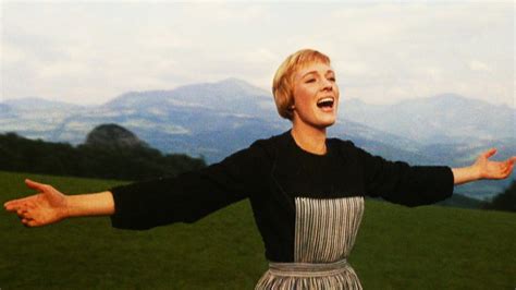 how old was julie andrews in the sound of music movie? did she play the piano well?